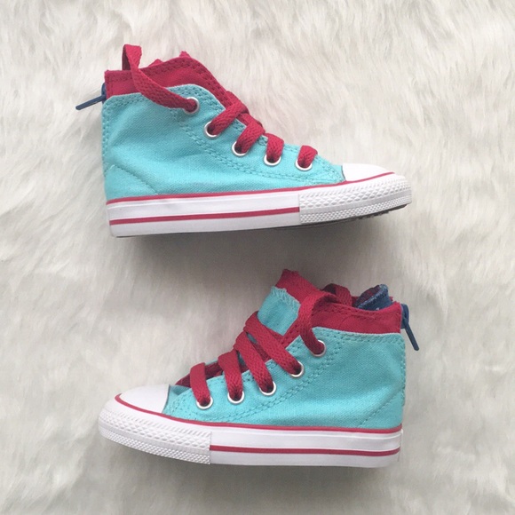 ❌ SOLD | Toddler Converse All Star Hi ChuckTaylor - Picture 2 of 8